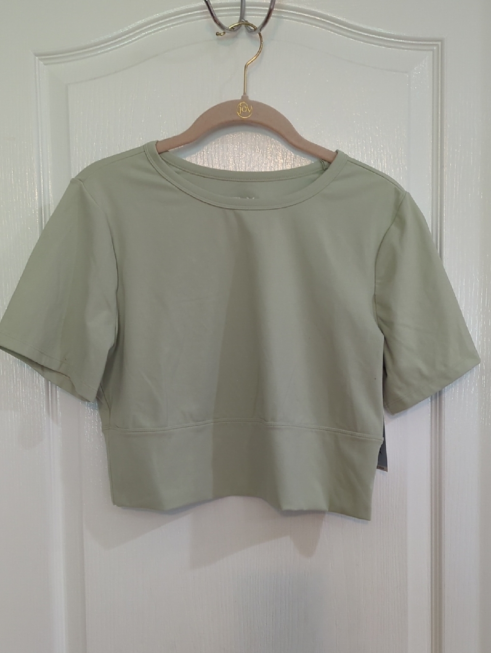 NWT Cropped Sage Green Women’s Top Athleasure Sz L